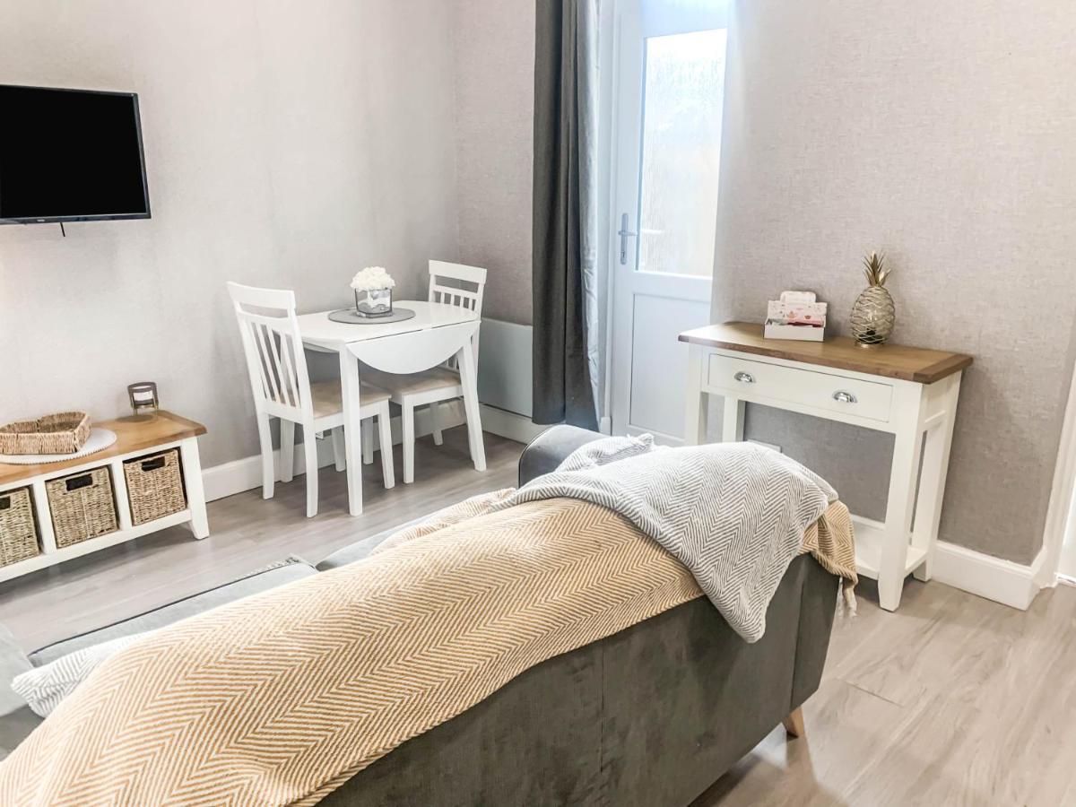 The Rosebery Retreat By The Castle 1-Bed Apartment อินเวอร์เนส ภายนอก รูปภาพ