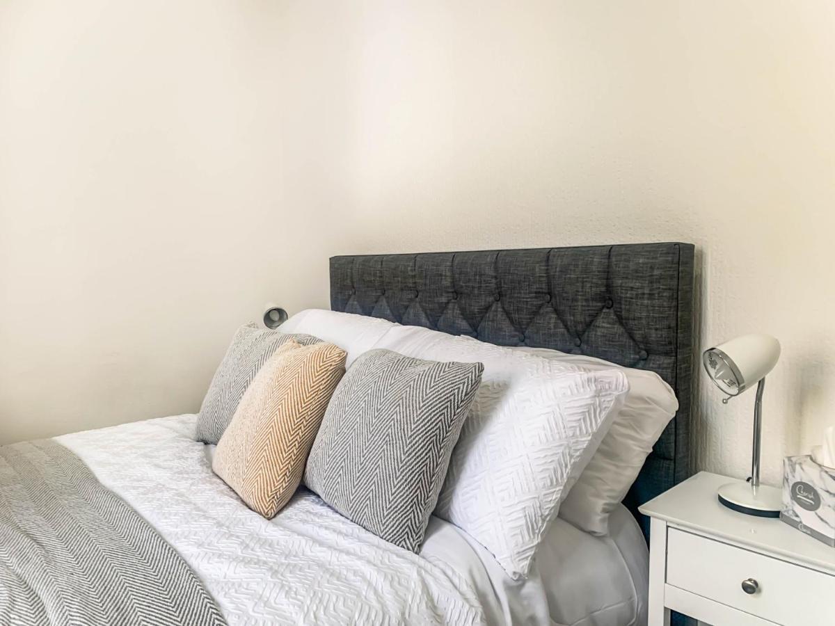 The Rosebery Retreat By The Castle 1-Bed Apartment อินเวอร์เนส ภายนอก รูปภาพ