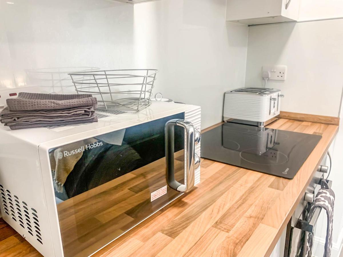 The Rosebery Retreat By The Castle 1-Bed Apartment อินเวอร์เนส ภายนอก รูปภาพ