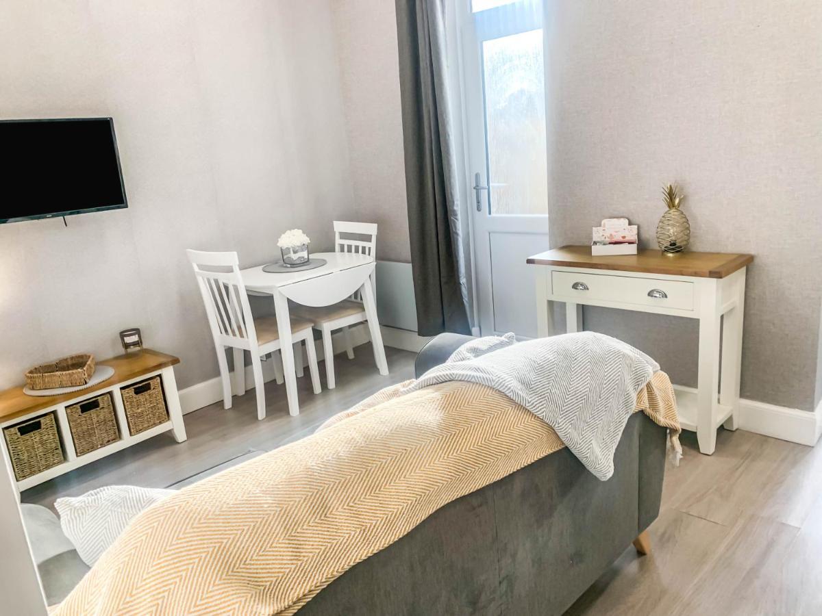 The Rosebery Retreat By The Castle 1-Bed Apartment อินเวอร์เนส ภายนอก รูปภาพ