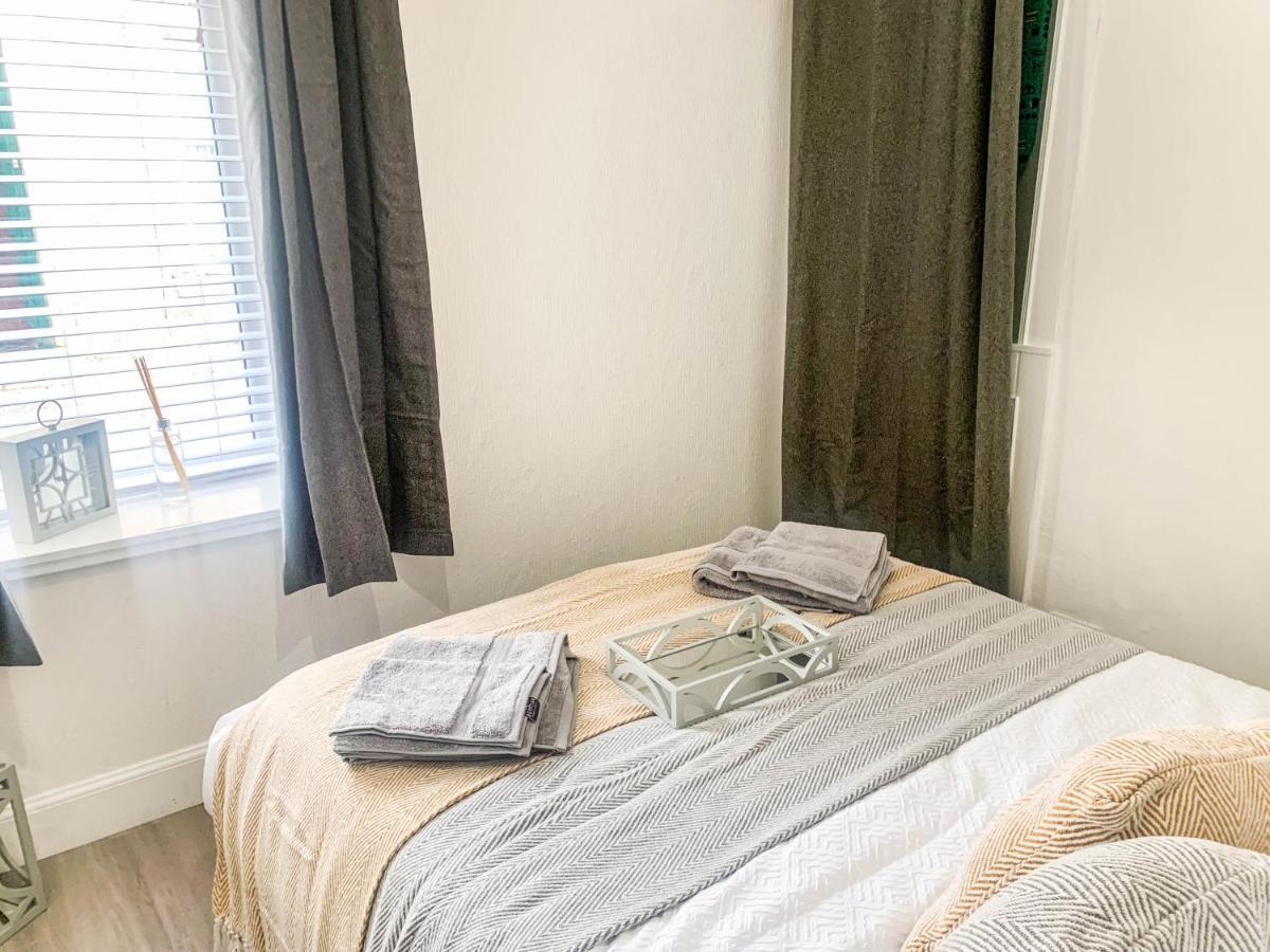 The Rosebery Retreat By The Castle 1-Bed Apartment อินเวอร์เนส ภายนอก รูปภาพ
